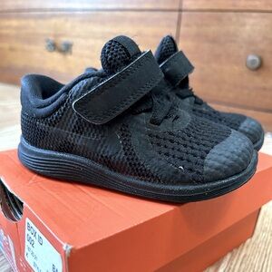 Toddler Nike Revolution Shoes